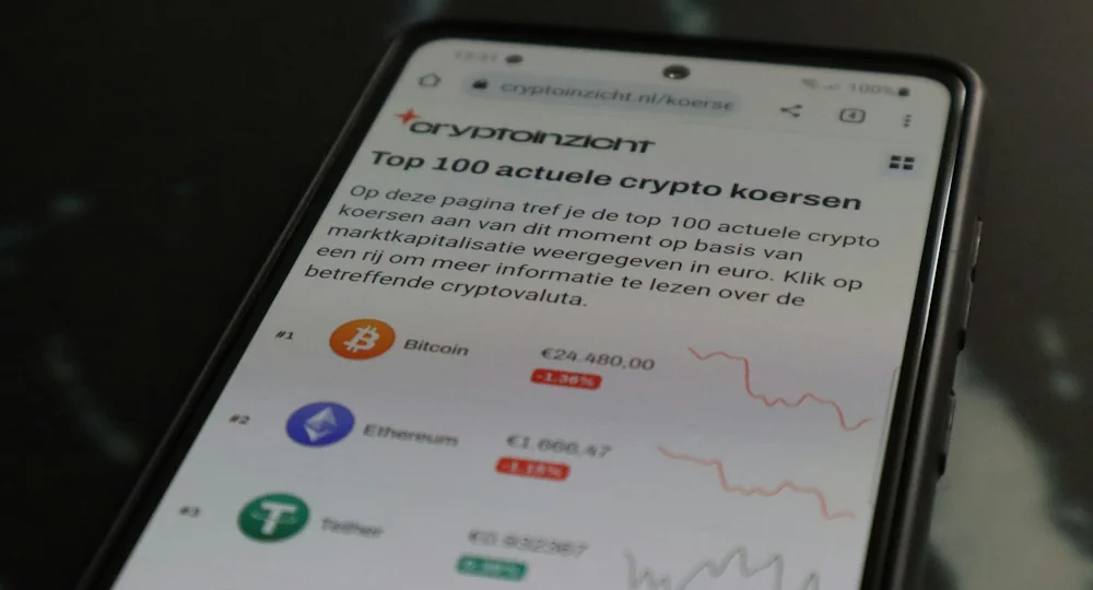 Crypto Bitcoin, Ethereum, Tether Image